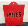 Porta notas/cartas en metal vintage rojo